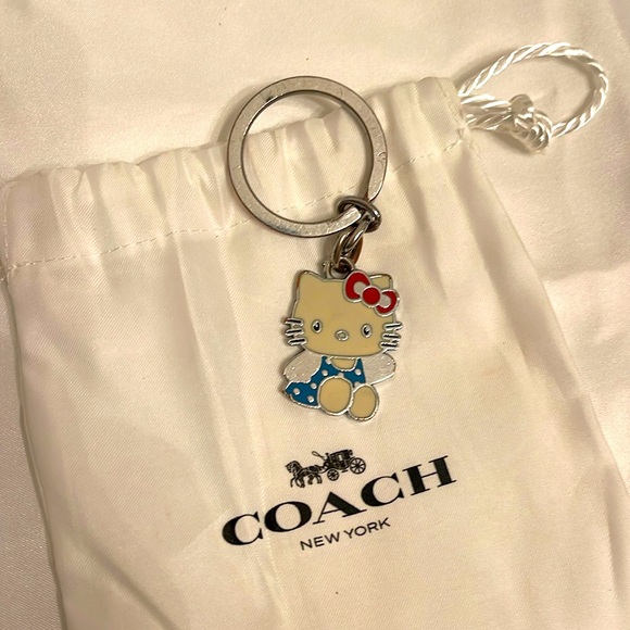 Coach Keychain - Picture 5 of 8